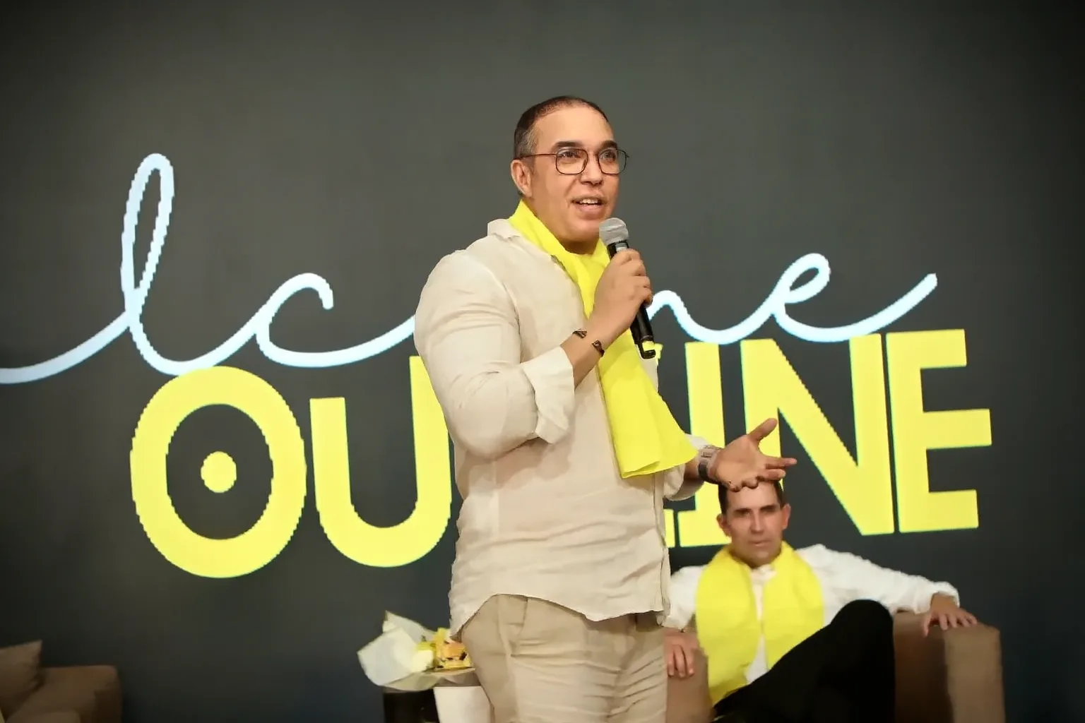 محمد أوزين يتعهد بإلغاء حدّ 30 سنة في مباريات التدريس