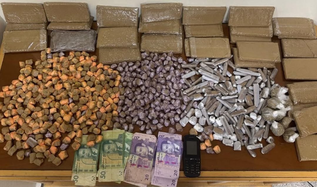 7 موقوفين بترويج المخدرات في بني مكادة طنجة